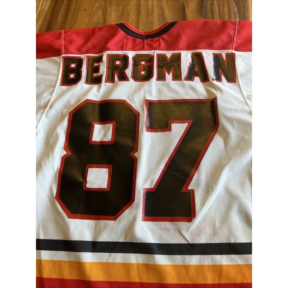 NHL Vintage CCM Calgary Flames Hockey Jersey Men's Small - Picture 11 of 12